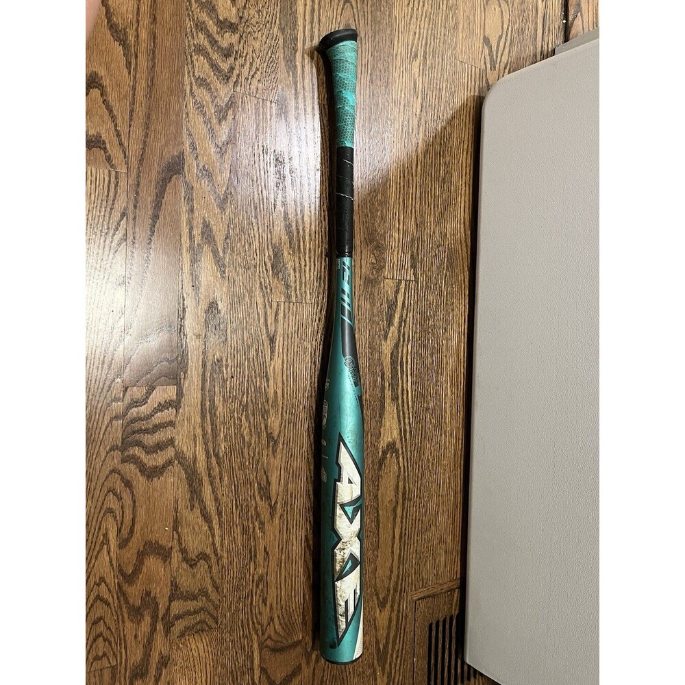 Axe Bat Danielle Lawrie Model L136C 32 in/20 oz  2 1/4 in Fastpitch Softball